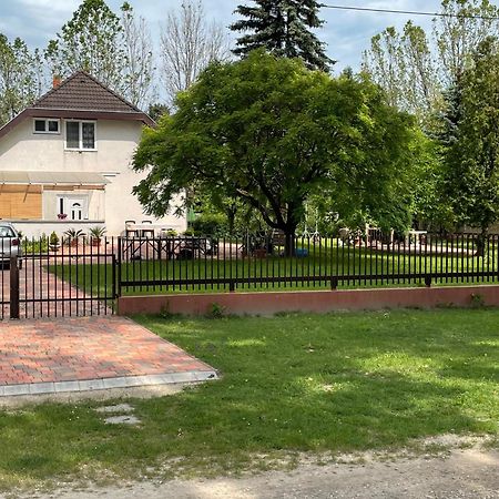 Gold Apartman Zamárdi Kültér fotó